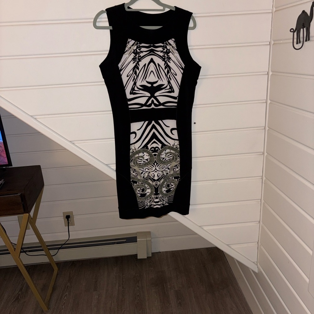 Eva Varro Black and White Geometric Mini Dress